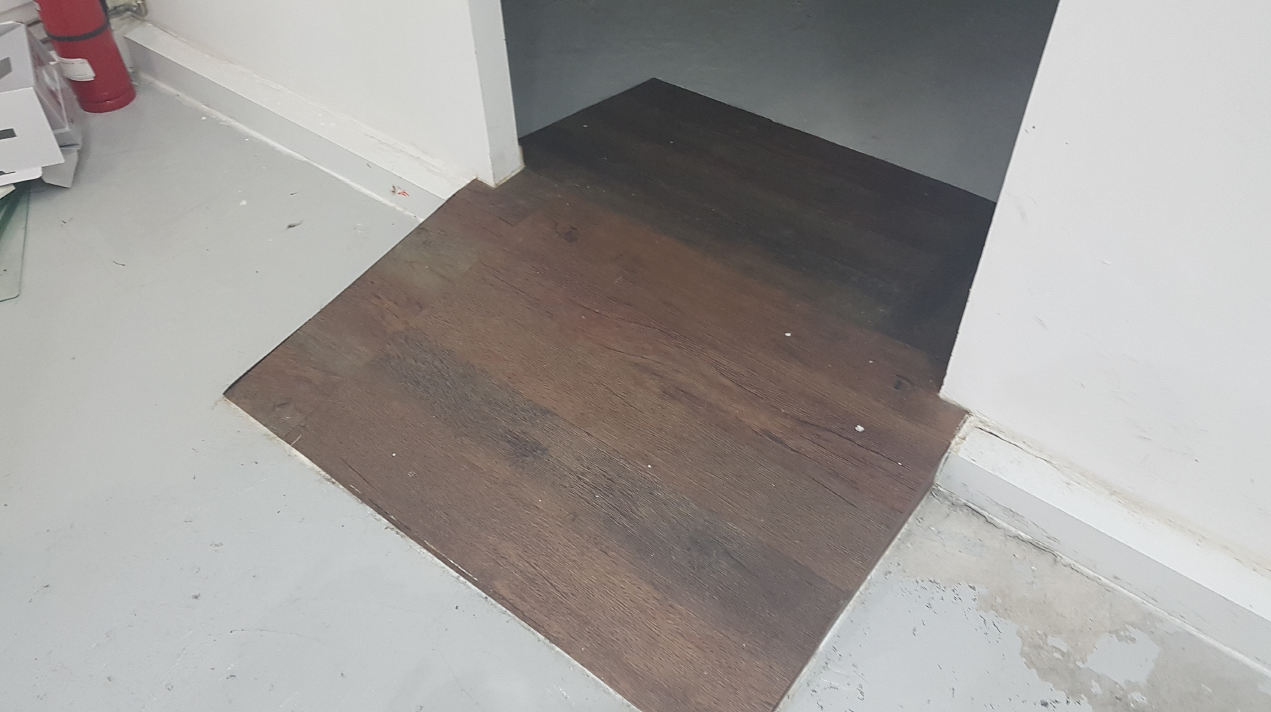 1F with floor ciment sanding