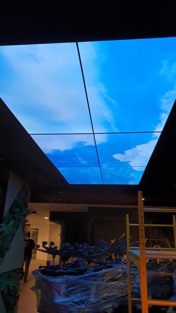 Digital signage works