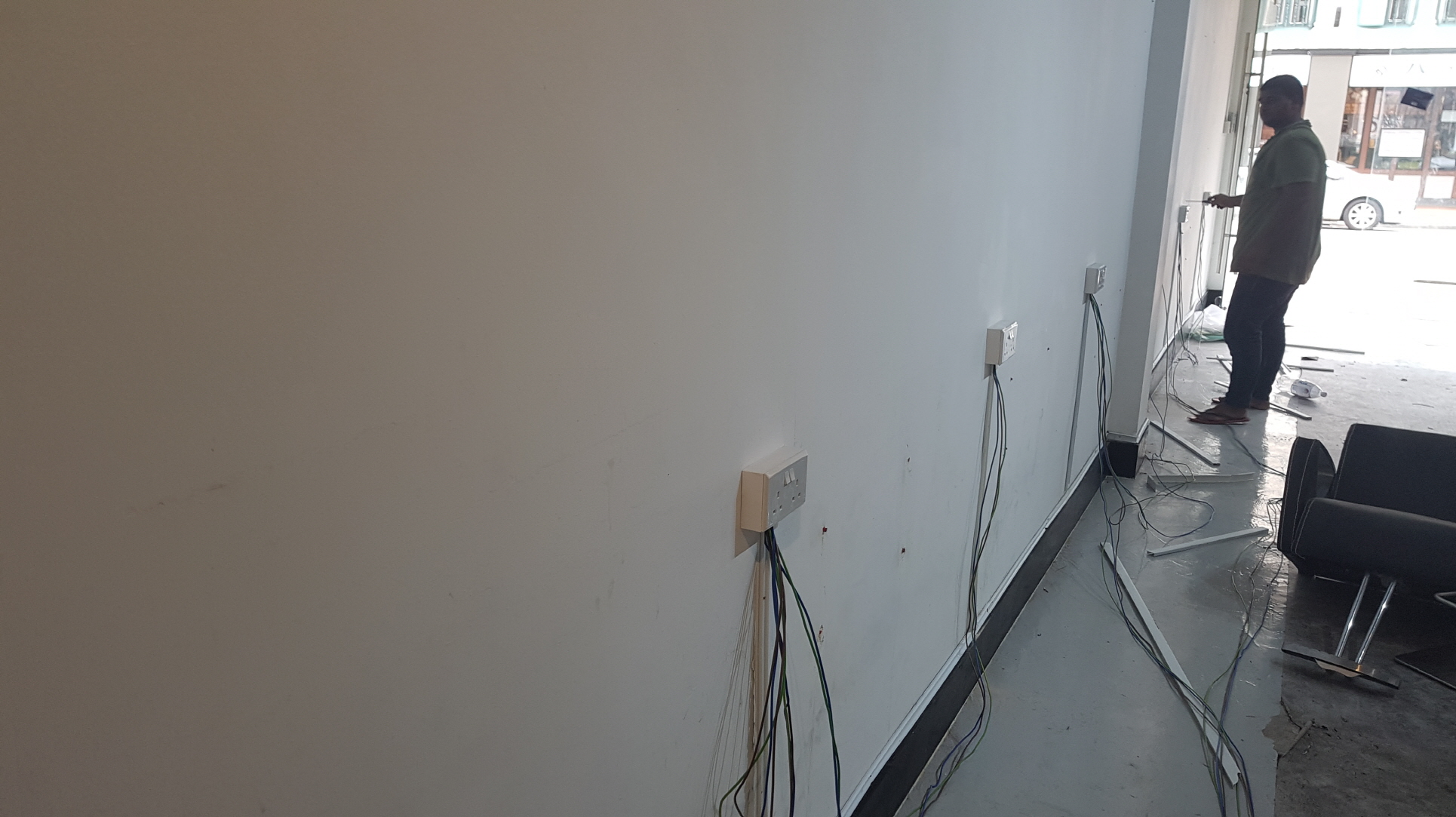 1F with floor ciment sanding